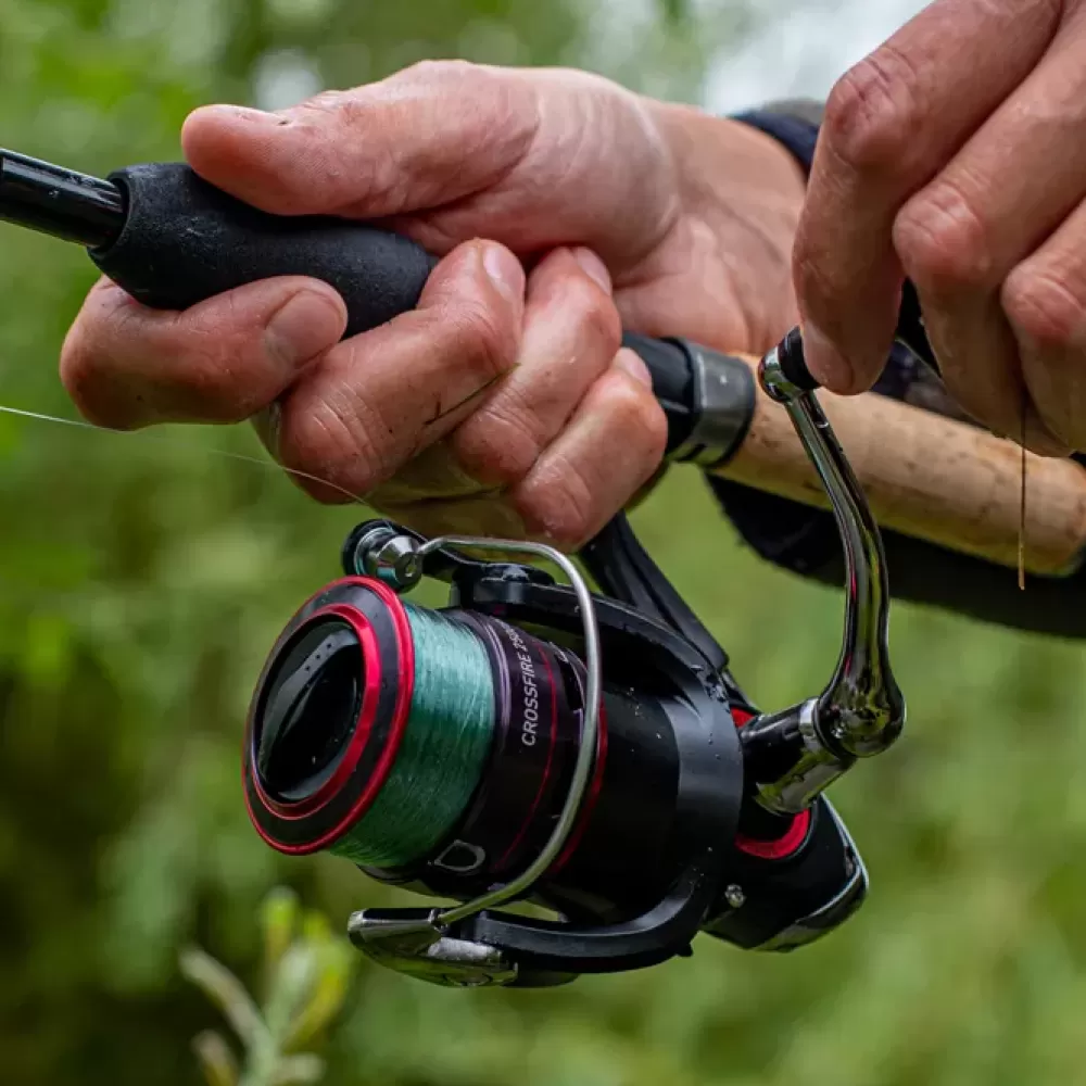 Daiwa 20 Crossfire Reel Black Red