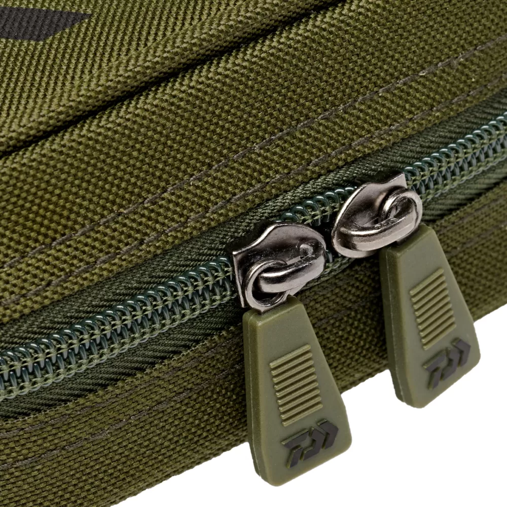 Daiwa Black Widow Bitz Fishing Bag- Luggage