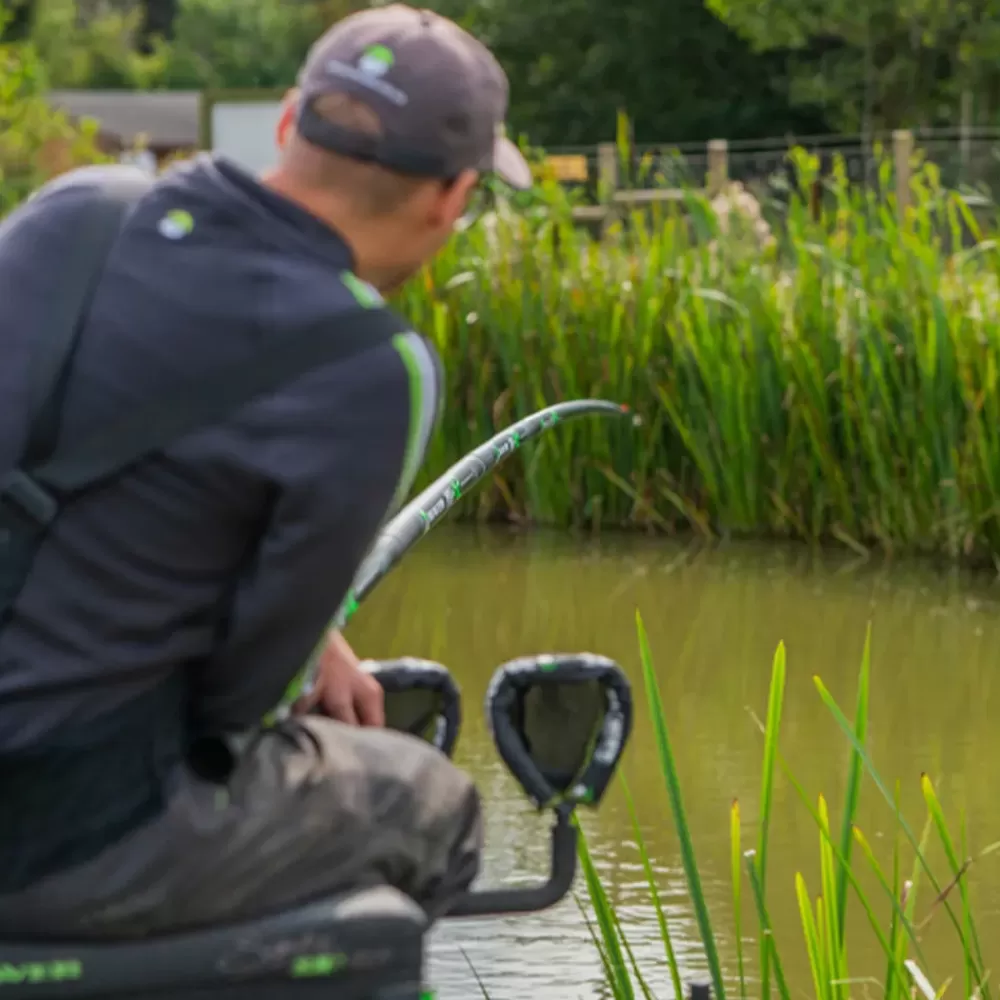 Maver MV-R2 Fishing Pole Package 16m