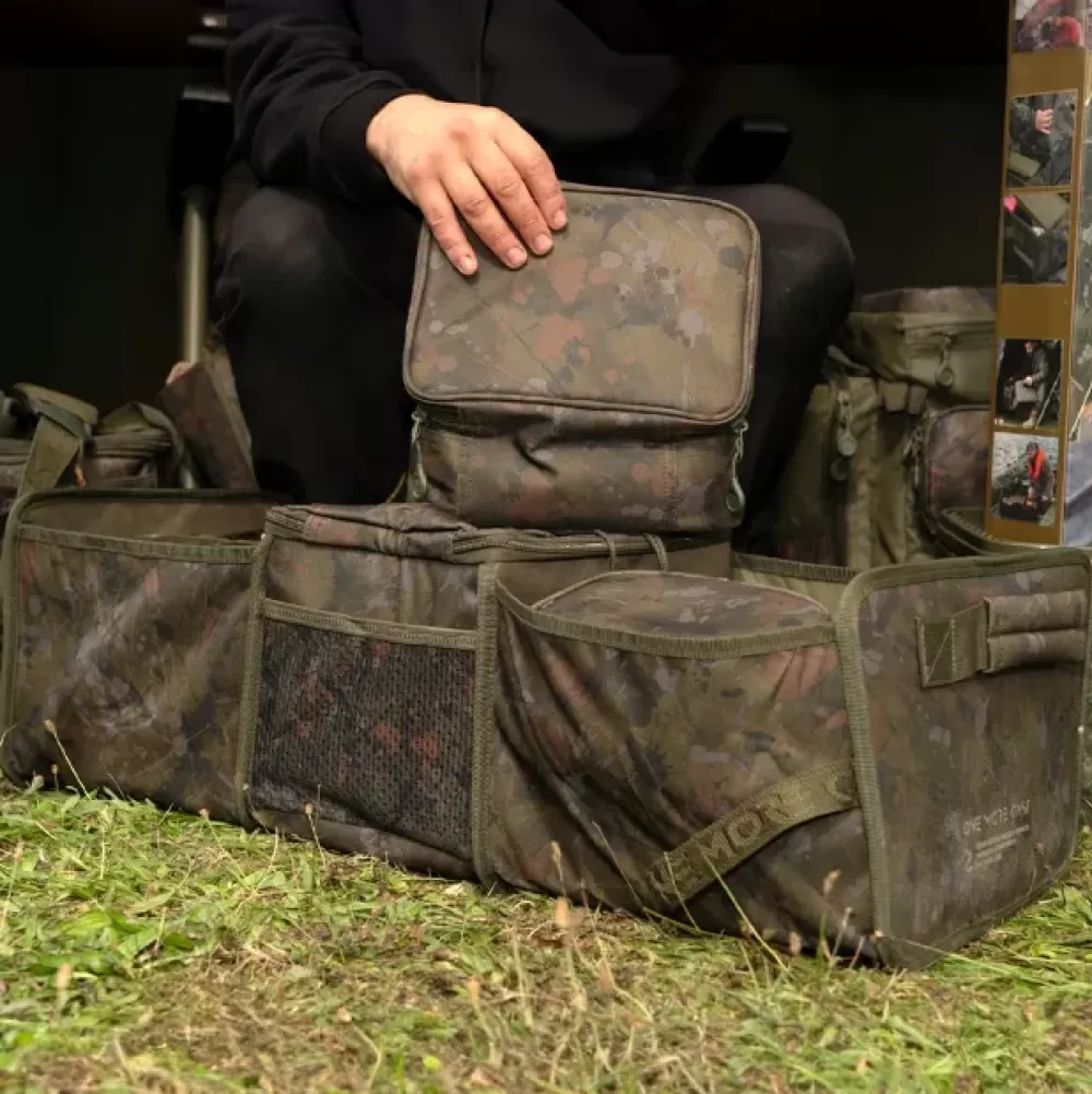 One More Cast OMC Heist The Messy Clucker- Luggage