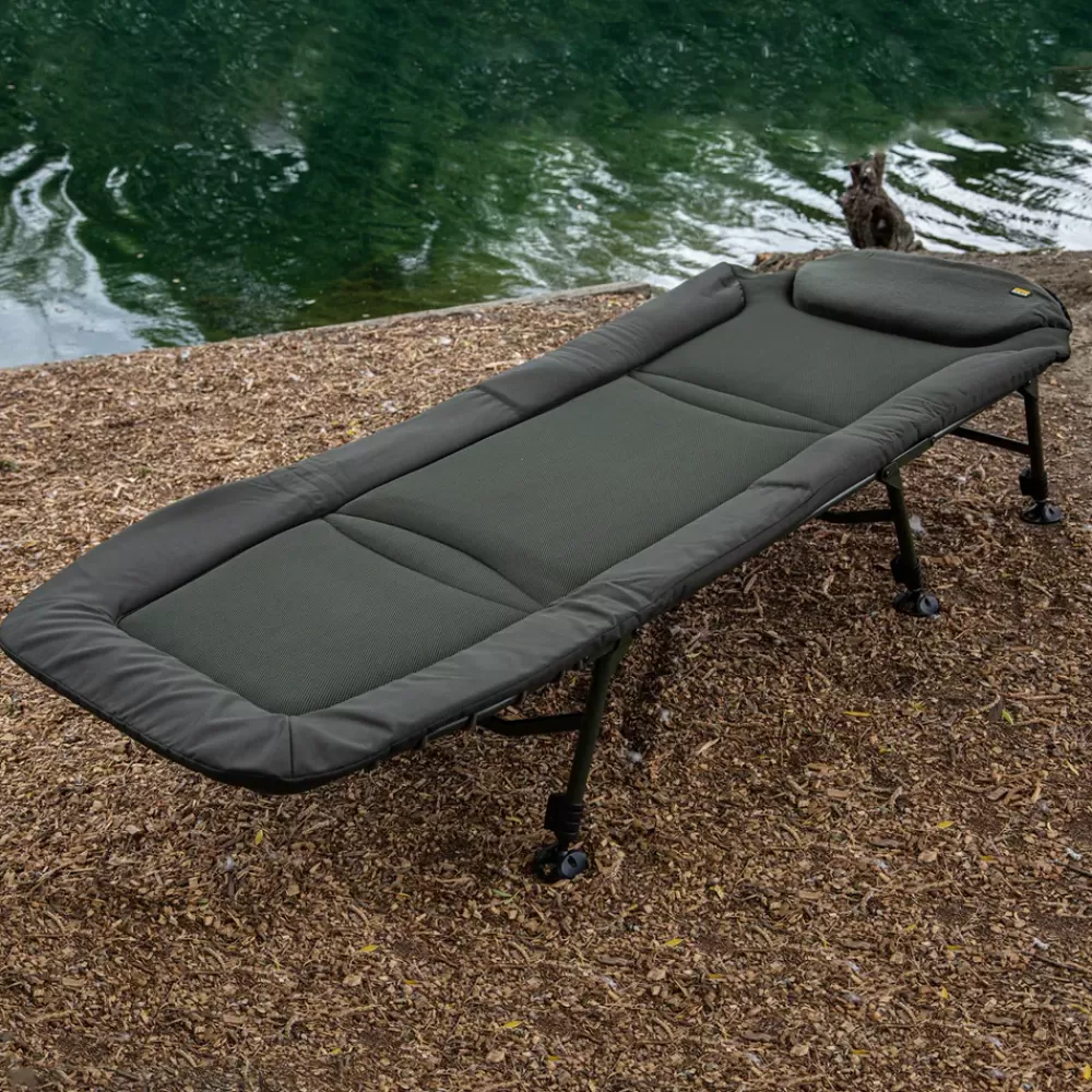 Solar Tackle Solar Bankmaster Bedchair- Bedchairs