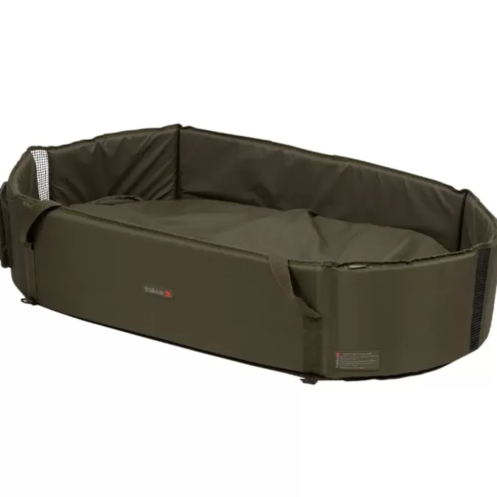 Trakker Sanctuary Deluxe Oval Crib- Fish Care